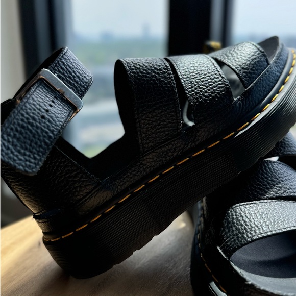 Dr. MARTENS SANDAL - Picture 2 of 11